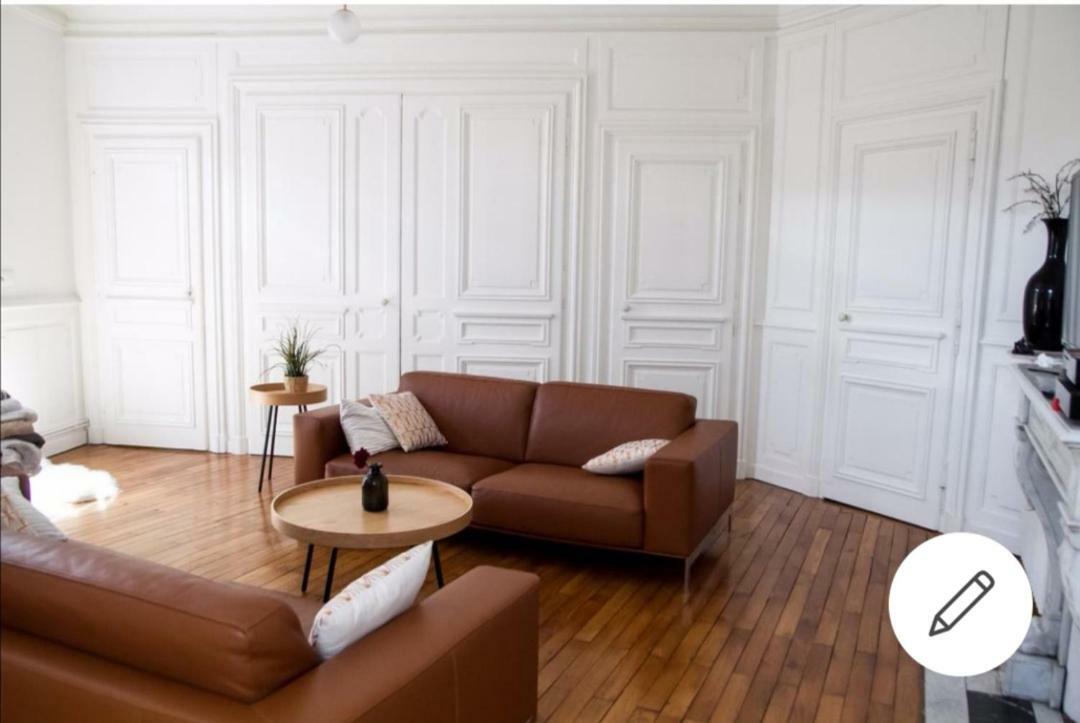 Grand Appartement Haussmannien 160M2 Besancon Exterior photo